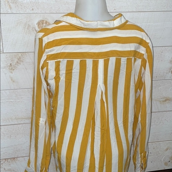 Velvet Heart Women’s Striped Button Down Blouse - Picture 3 of 5